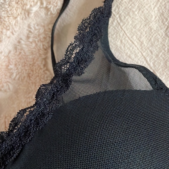 Thalia Sodi | Dainty Black Lace Bra - Picture 2 of 6